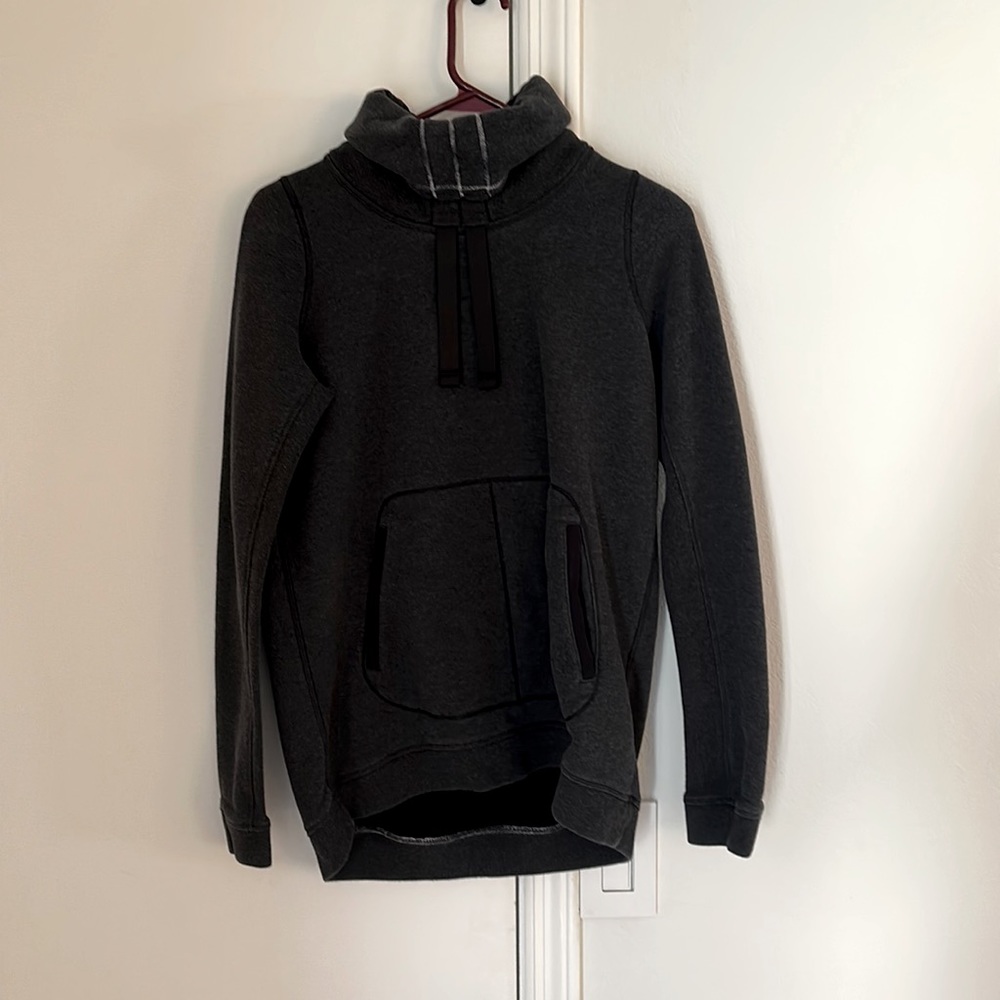 Lululemon Sweatshirt